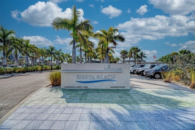 Building Photo - 345 Avenida Leona