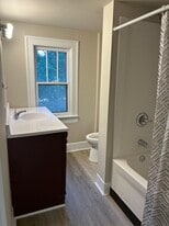 Building Photo - 1011 Maple Row