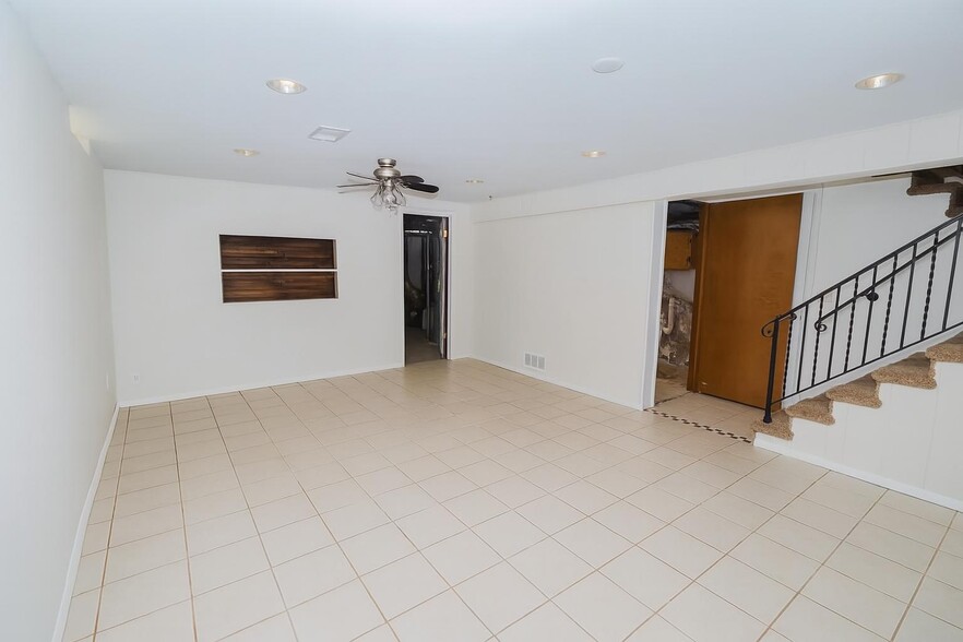 Basement family room - 6409 E Farmview St