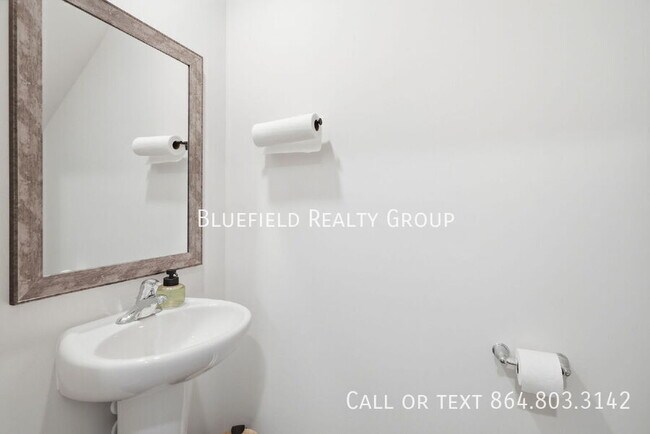 Building Photo - 1313 Duffers Ln
