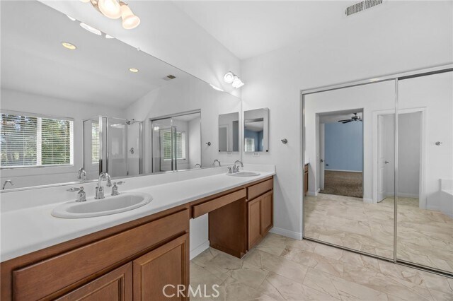 Building Photo - 1620 E 2nd St