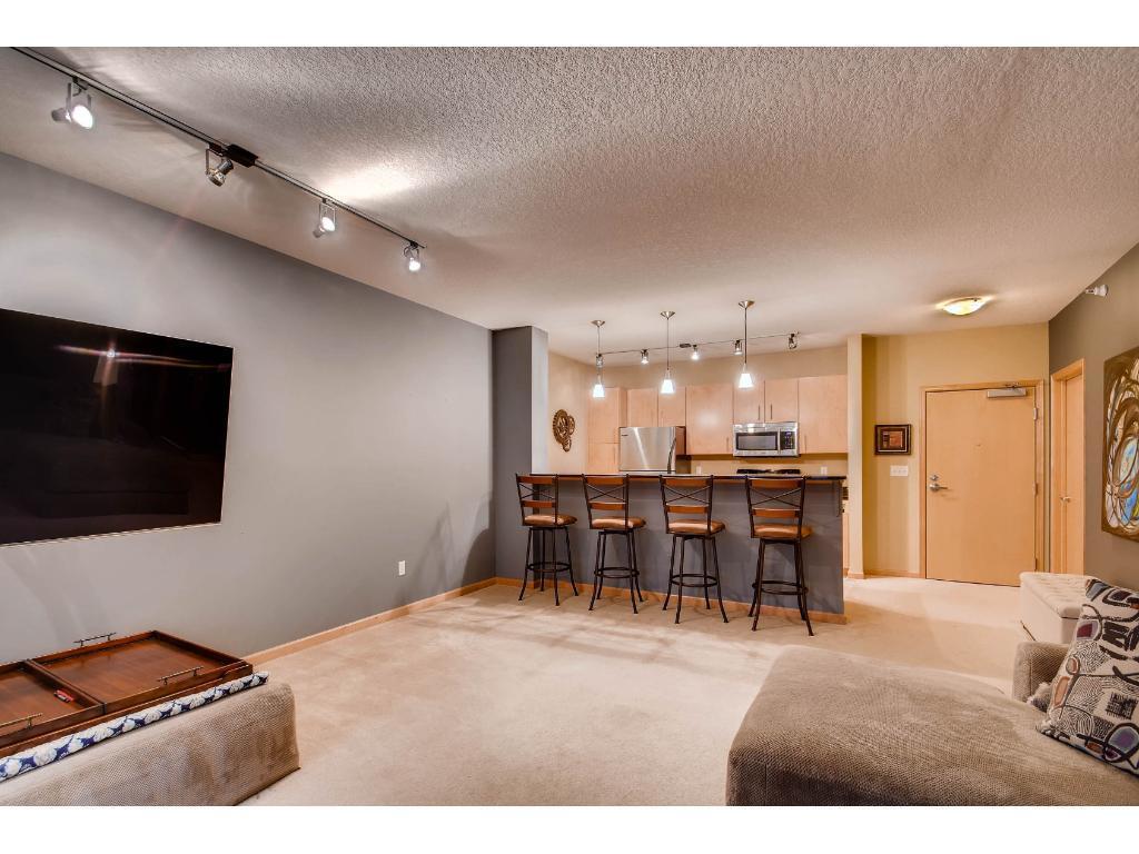 Building Photo - 7600 Lyndale Ave S