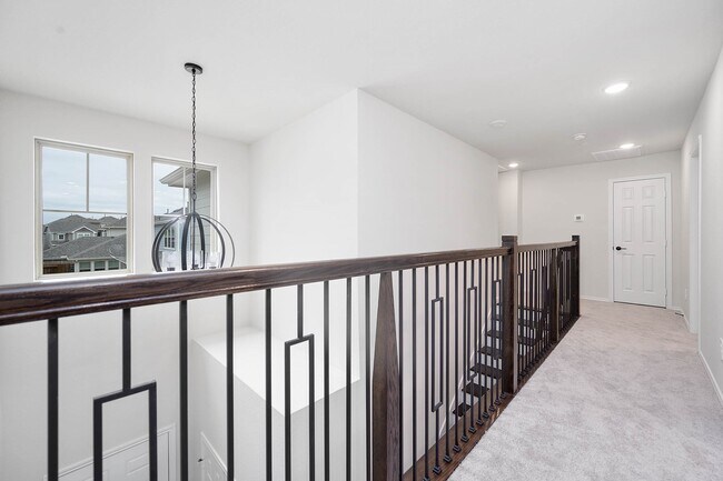 Building Photo - 3405 Knighton Hill Dr