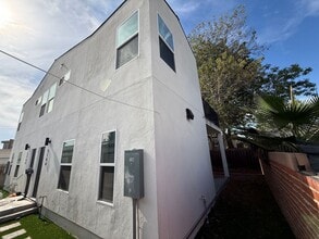 Building Photo - 5162-5166 Ewing St.