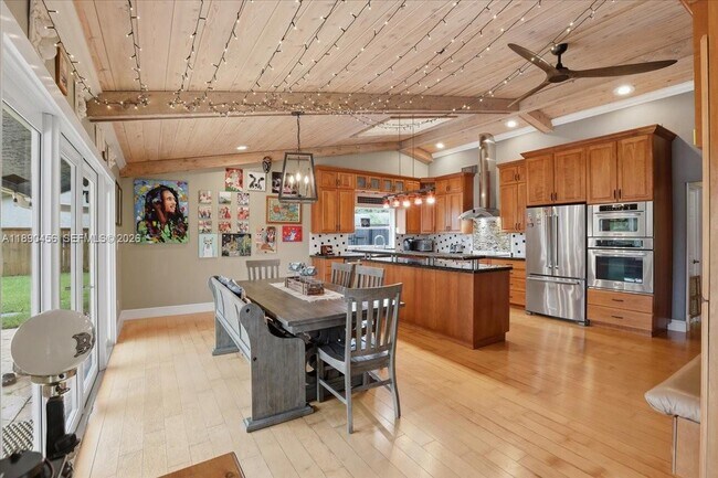 Building Photo - 960 Bayberry Point Dr