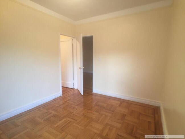 Floorplan - 12 Dongan Place