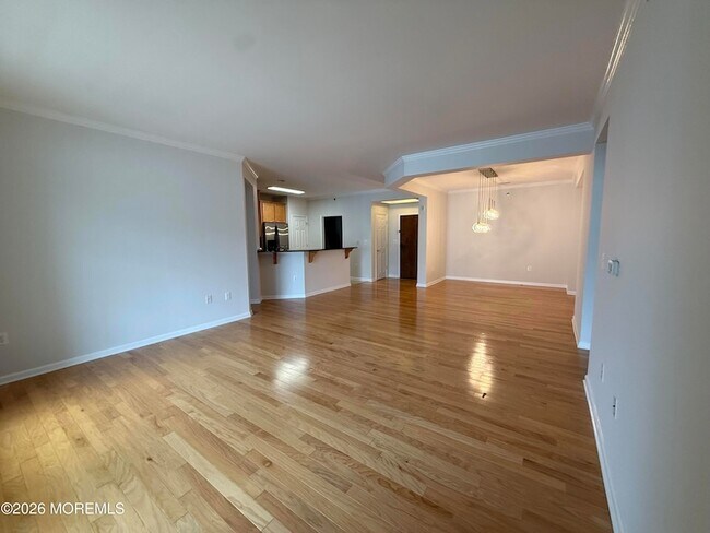 Building Photo - 33 Cooper Ave