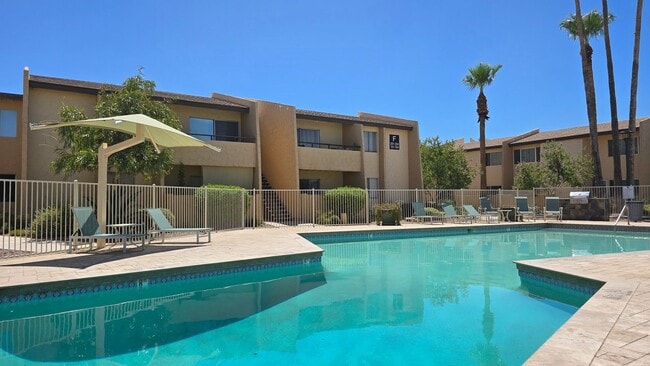 Building Photo - Pleasant 2b/2ba Condo in Wonderful South S...