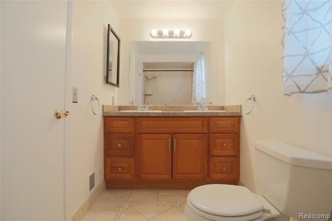 Building Photo - 20720 Meier Rd