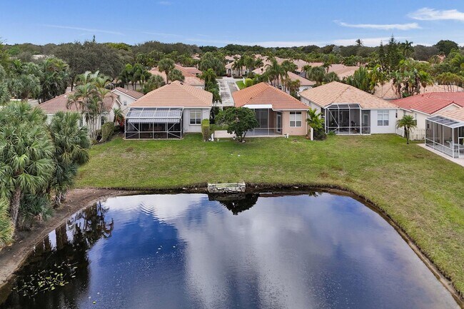 Building Photo - 16658 La Mesa Dr