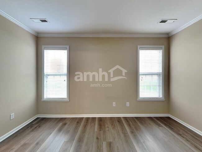 Building Photo - 4030 Creekside Ct