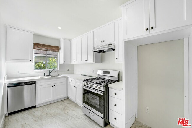 Building Photo - 1908 12th St