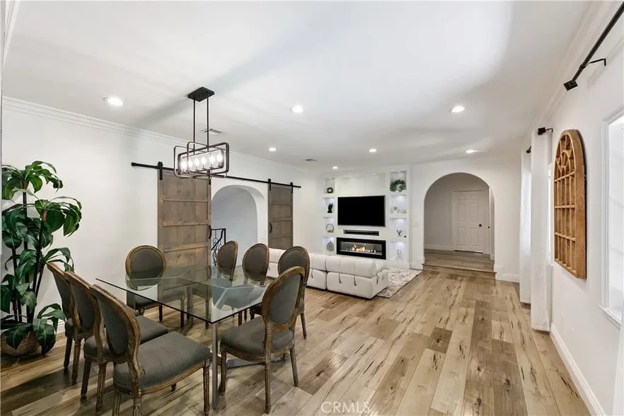 Building Photo - 11265 Sunshine Ter