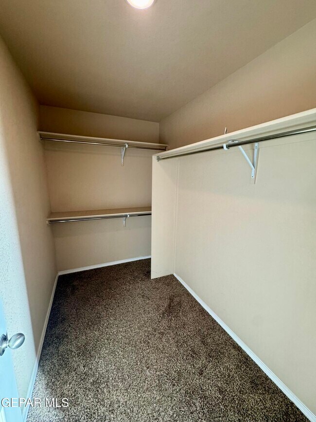 Building Photo - 1013 Villa Seca Dr