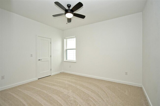 Building Photo - 7601 Cooper Ln
