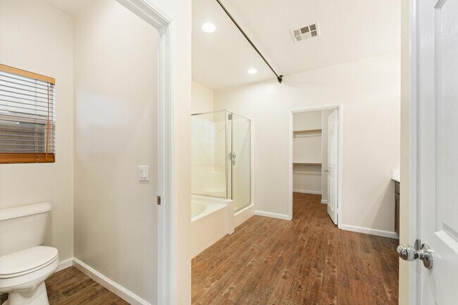 Building Photo - 82603 Grass Flat Ln