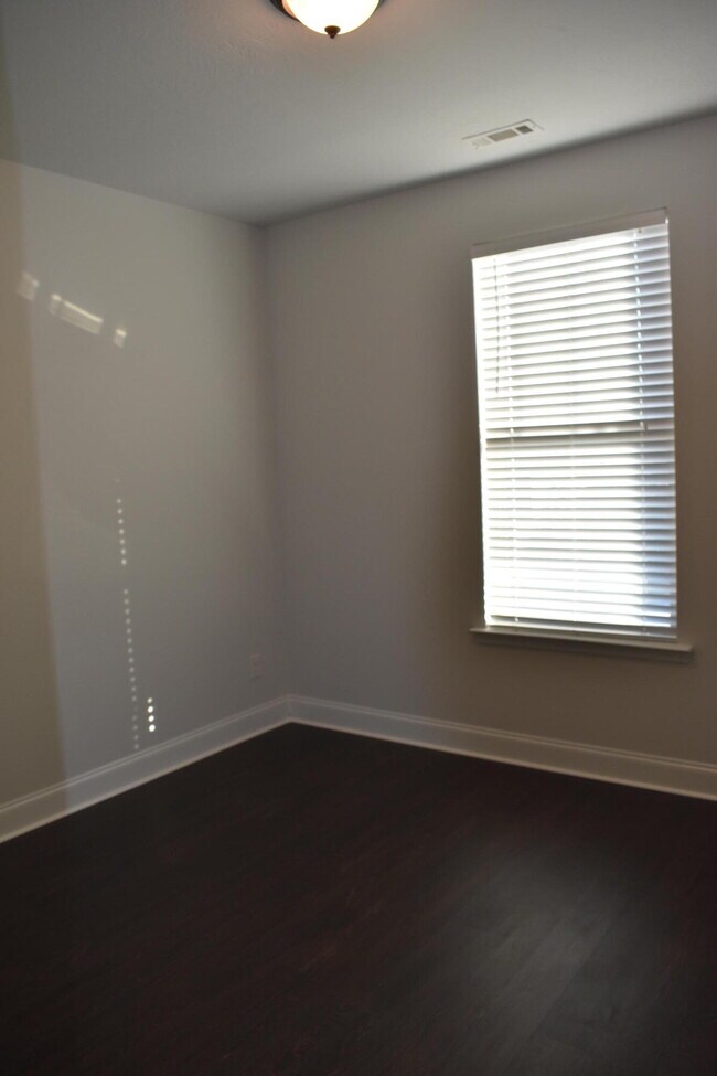 Building Photo - 119 Oliver Hardy Ct