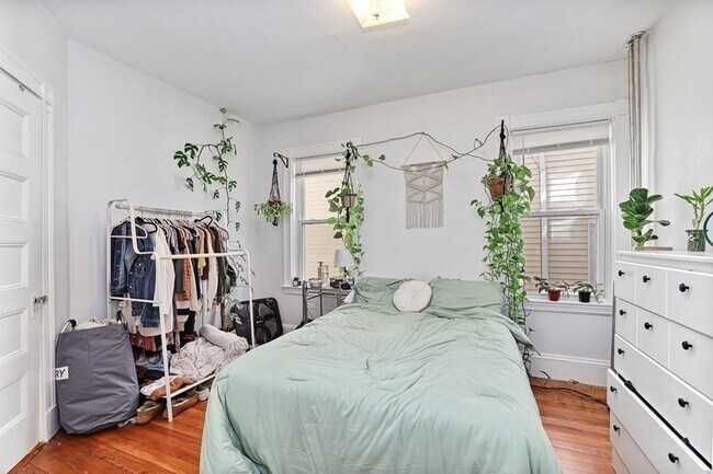 Building Photo - 753 Boylston St