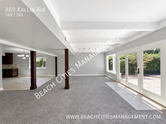 Building Photo - 869 E Kallin Way