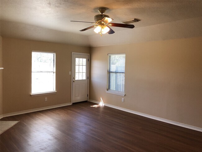 Building Photo - 16115 Speyburn Ct