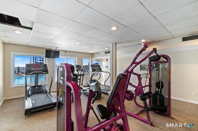 Building Photo - 13 Harbour Close