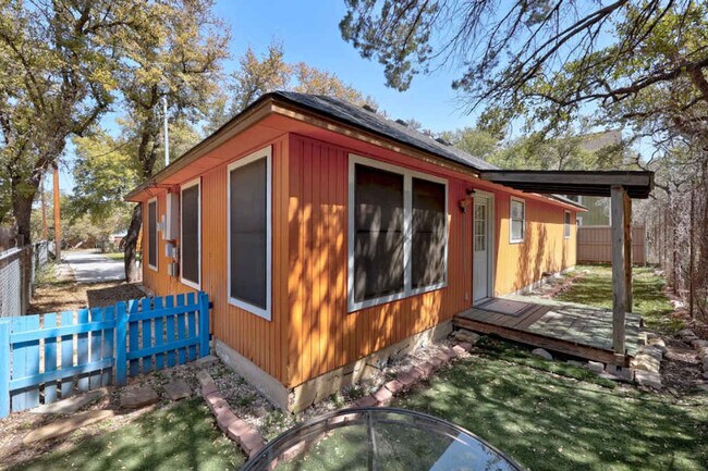 Building Photo - 14811 Foy Dr