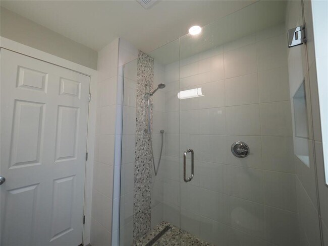 Building Photo - 4711 Bull Creek Rd