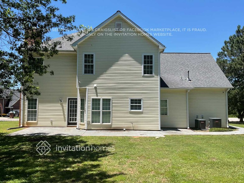 Building Photo - 1119 E Shoreview Rd