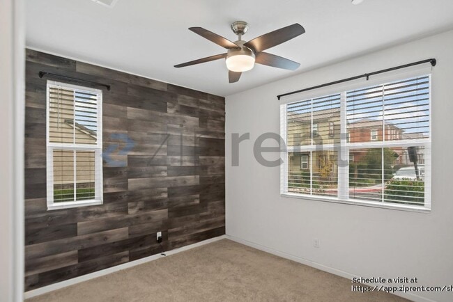 Building Photo - 1339 Sauvignon St