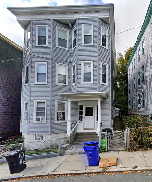 Building Photo - 10 Bucknam St