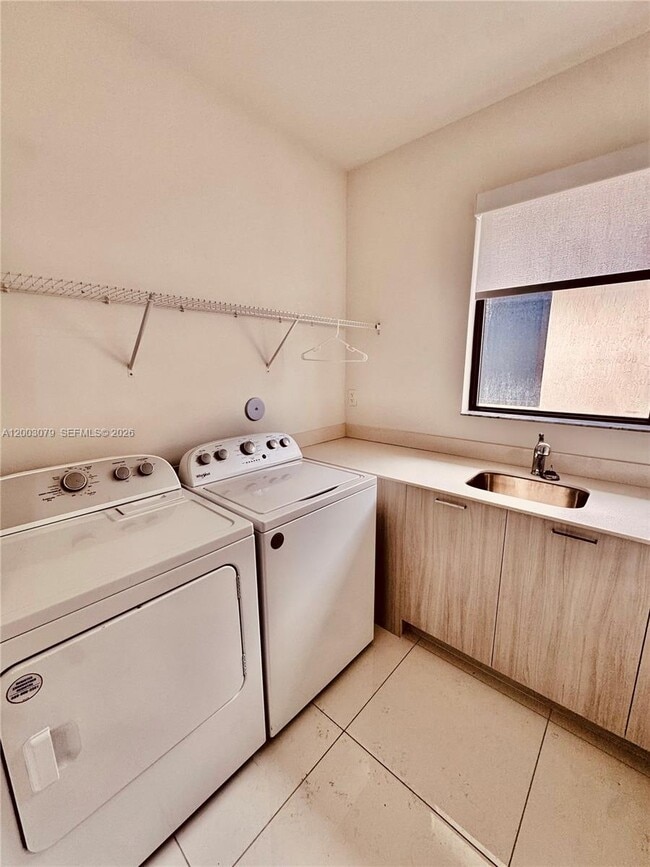 Building Photo - 8108 NW 48th Terrace