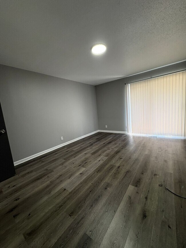 Building Photo - Discover Your Perfect Home at Bellagio Nor...