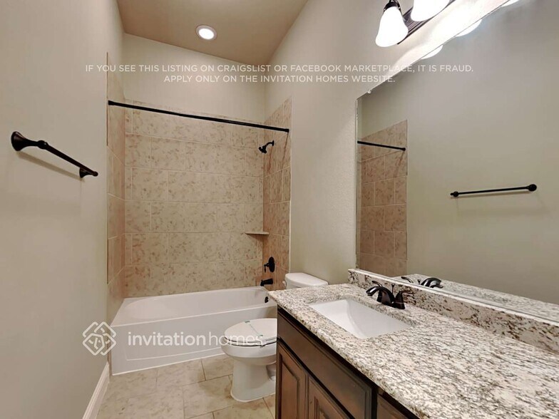 Building Photo - 5629 Park View Dr