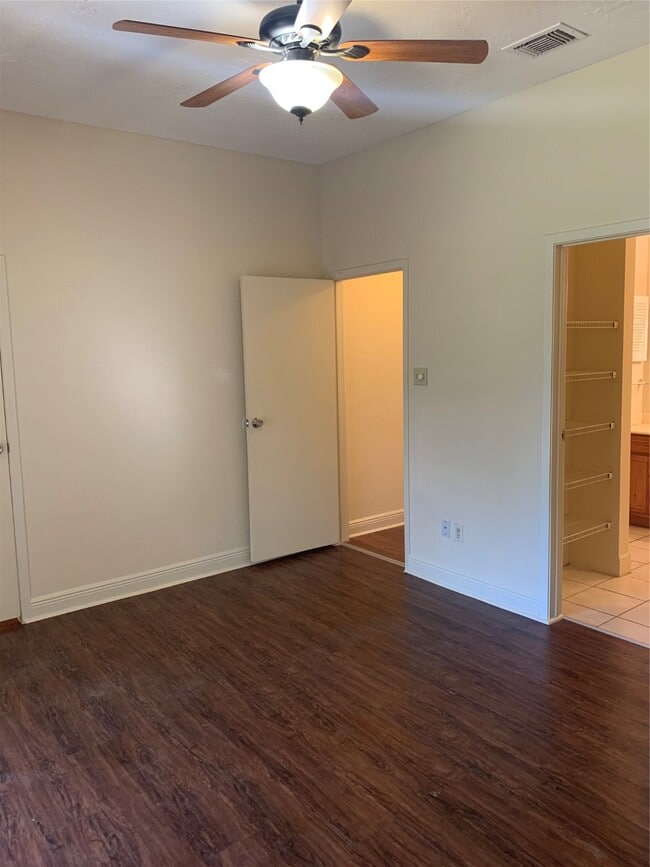 Building Photo - 5219 Beaverhill Dr