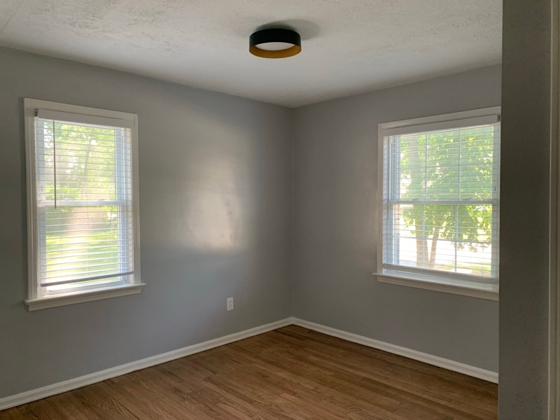 Building Photo - 1105 Elmwood Rd