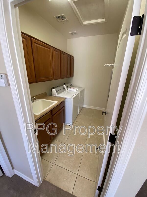 Building Photo - 14443 W Boca Raton Rd