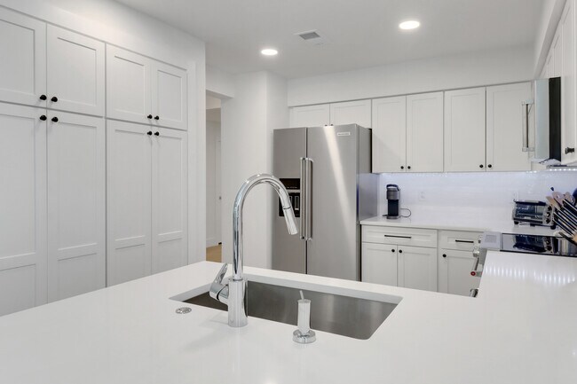 Building Photo - 26974 Montego Pointe Ct
