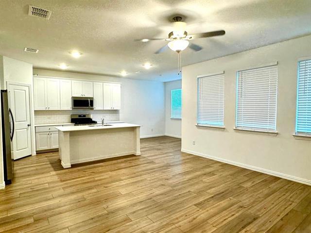 Building Photo - 1012 Longleaf Ln