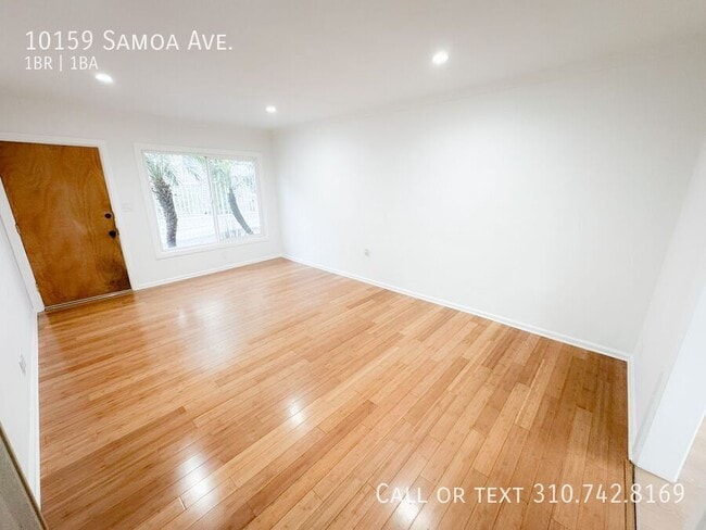 Building Photo - 10159 Samoa Ave