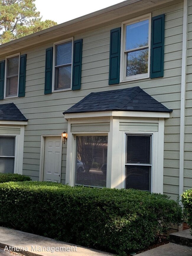 Building Photo - 2 br, 2.5 bath House - 125 Dennis Drive Un...