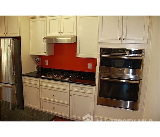 Building Photo - 204 Downey Ln