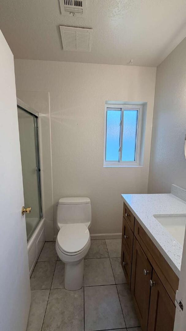 Building Photo - 3827 E Larkspur Dr