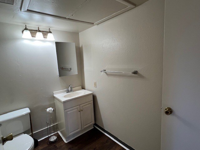 Building Photo - 465 Forestway Cir