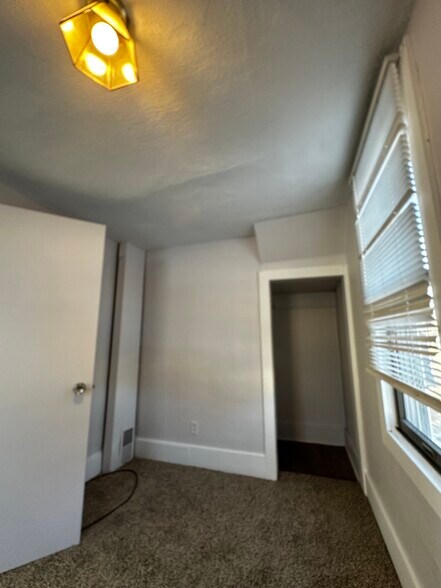 Building Photo - 305 S Western Ave