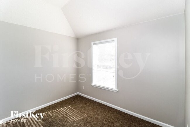 Building Photo - 8716 Macon Rd