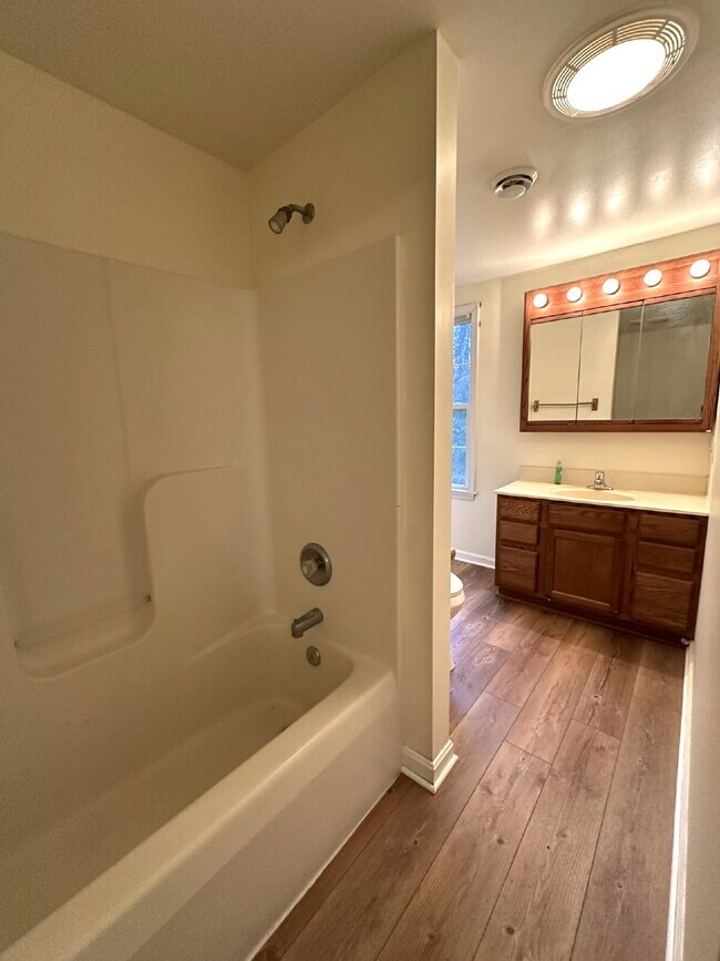 Building Photo - Charming Colonial in Peaceful Wooded Setting in Westminster!