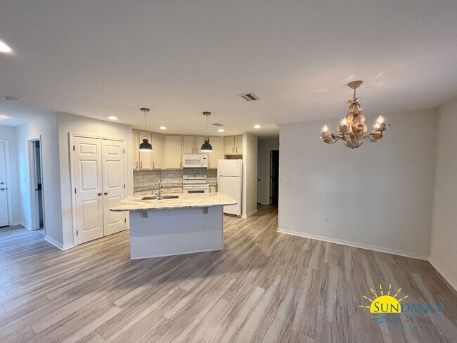 Building Photo - Beautiful home in the heart of Niceville!