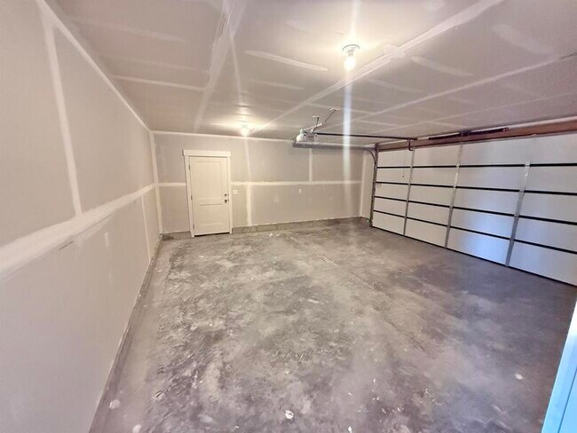 Building Photo - 242 N 900 W