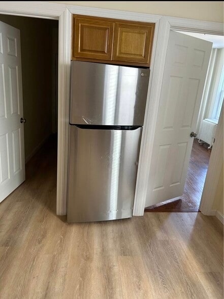 Building Photo - 11 William St