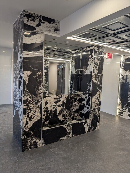 Building Photo - 194 Washington St